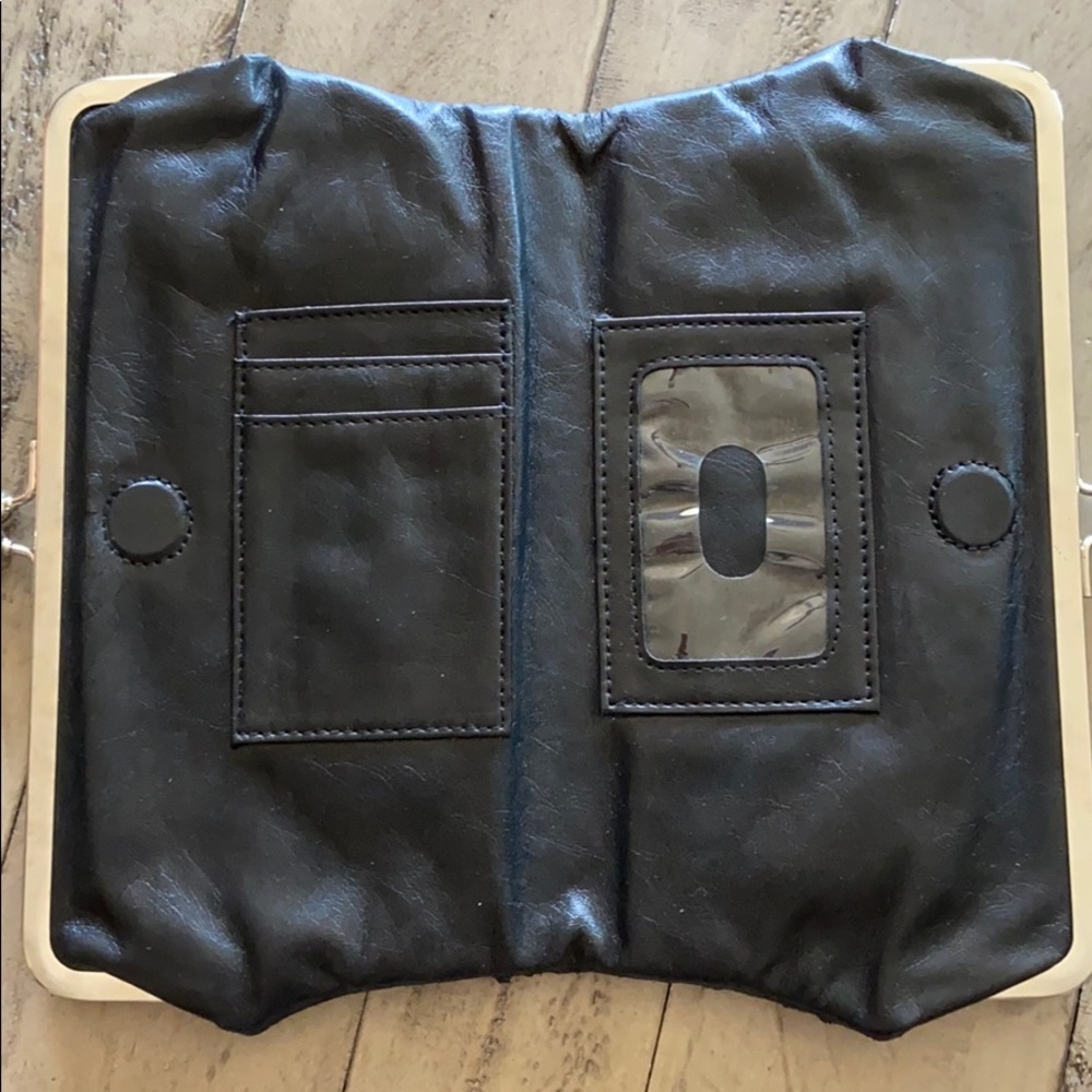 Wallets - Picture 7 of 11